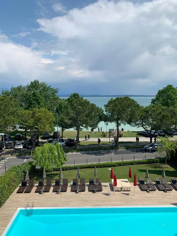Residence Alexandra Stay Sirmione Aparthotel