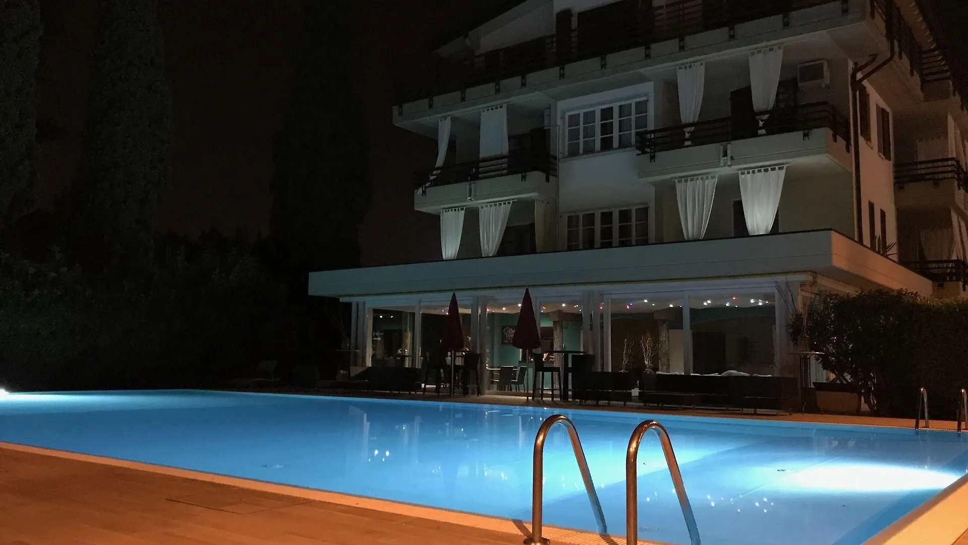 Residence Alexandra Stay Sirmione Aparthotel
